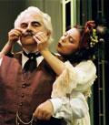 Théâtre : "mais, n'te promène donc pas toute nue!"
